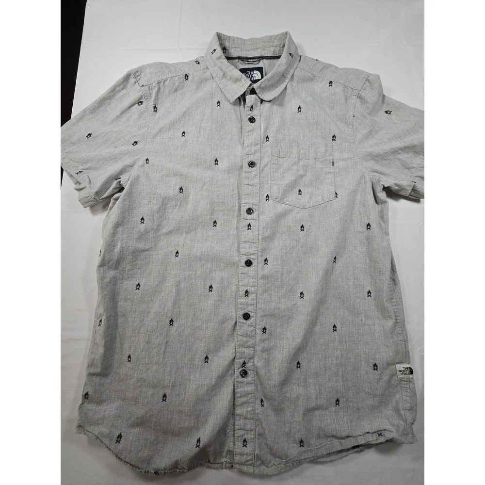 North Face Mens‎ Large Grey Campfire Embroidered Short Sleeve Button Down Shirt